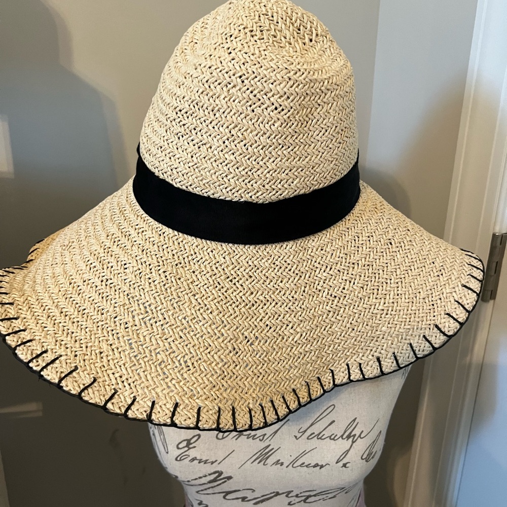 Tory Burch packable beach hat